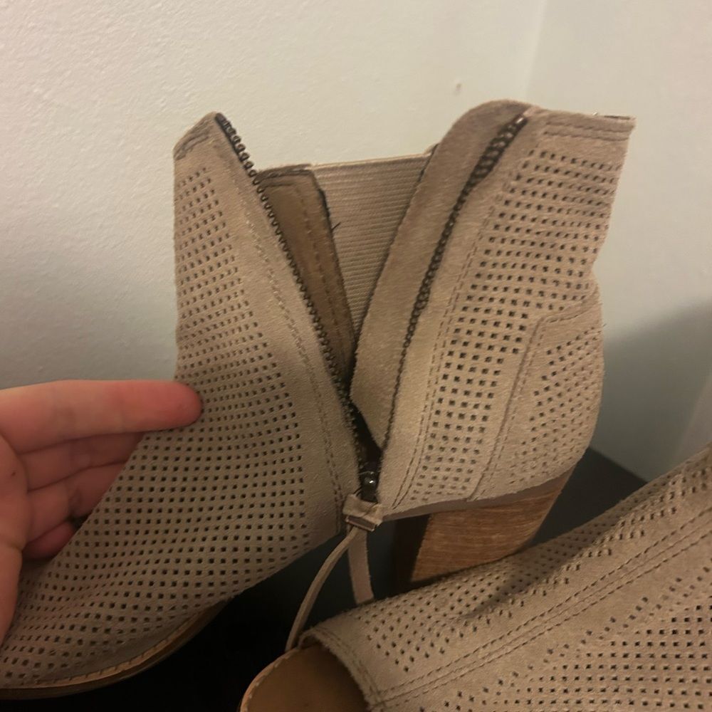 Toms Beige Perforated Heeled Boots - Picture 3 of 7